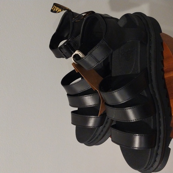 Sold!! Doc Martens Leather Sandals Size Women 10 Men 8- Blaire Gladiator NWT - Picture 12 of 15